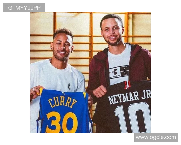 篮球与足球明星同框合影展现运动魅力与友谊的精彩瞬间