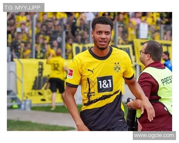 足球明星身价揭秘与P图技术的完美结合探讨 足球明星身价揭秘与P图技术的完美结合探讨